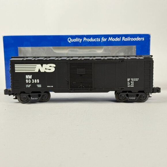 Industrial Rail Norfolk Southern NW 90389 Boxcar O-Gauge Model Train w/Box - Picture 13 of 13
